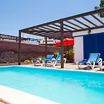 Valentina Private Pool Готель