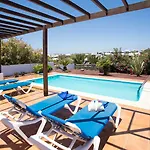 Готель Valentina Private Pool *